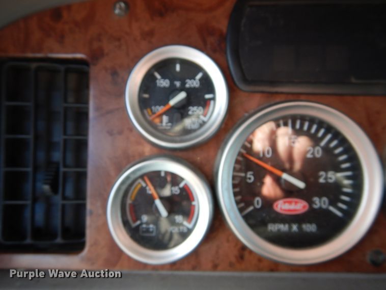 image for item GB9783 2007 Peterbilt 387 semi truck