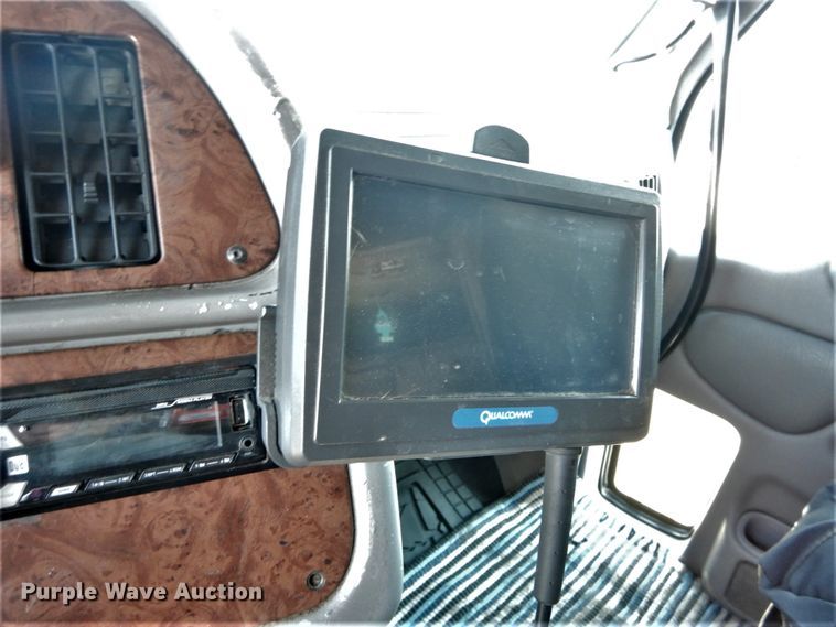 image for item GB9783 2007 Peterbilt 387 semi truck