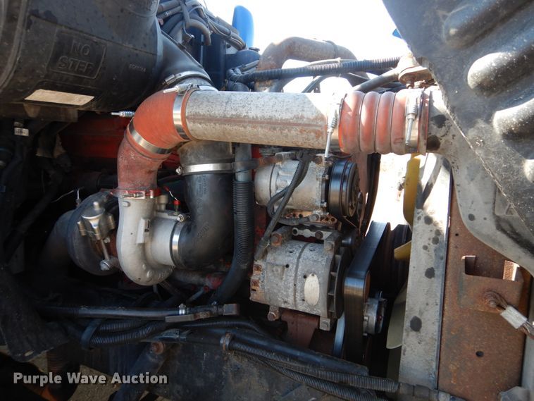 image for item GB9783 2007 Peterbilt 387 semi truck