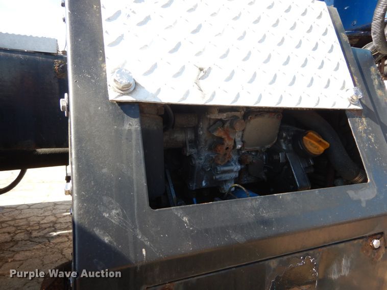 image for item GB9783 2007 Peterbilt 387 semi truck