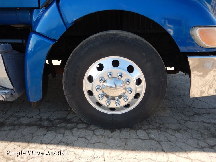 image for item GB9783 2007 Peterbilt 387 semi truck