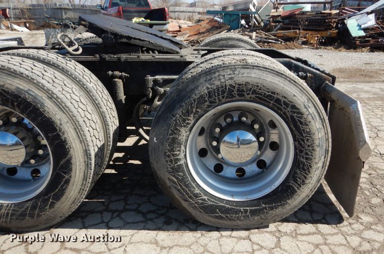 image for item GB9783 2007 Peterbilt 387 semi truck