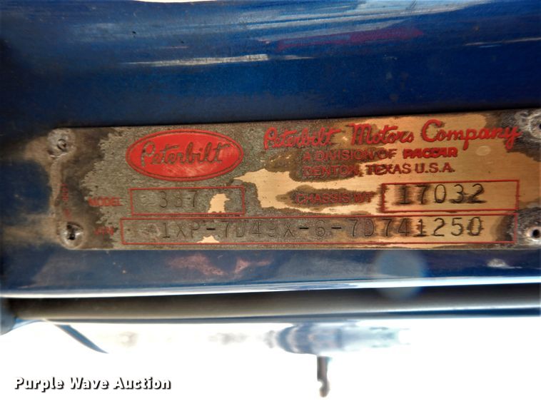 image for item GB9783 2007 Peterbilt 387 semi truck