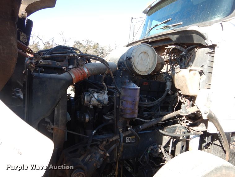 image for item GE9091 2006 Kenworth T800 semi truck