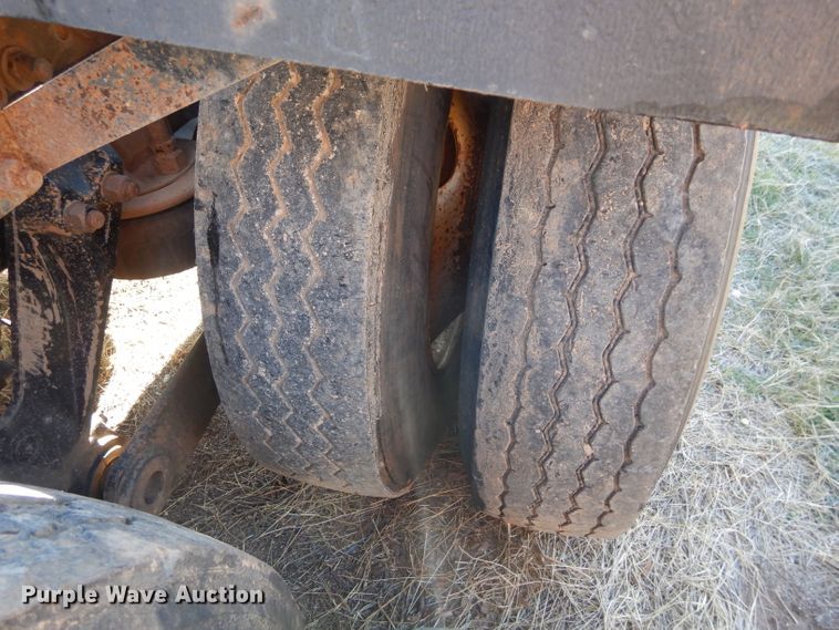 image for item GE9091 2006 Kenworth T800 semi truck