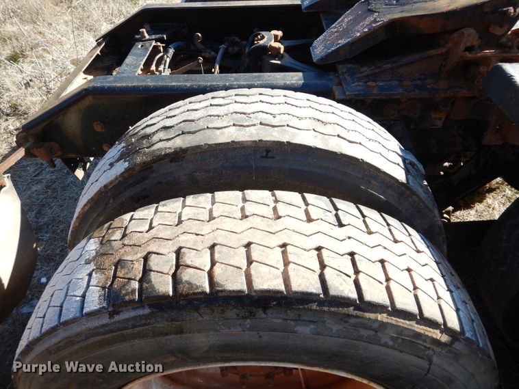 image for item GE9091 2006 Kenworth T800 semi truck