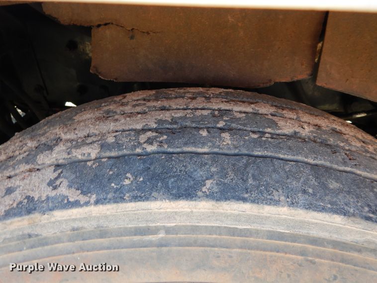 image for item GE9091 2006 Kenworth T800 semi truck