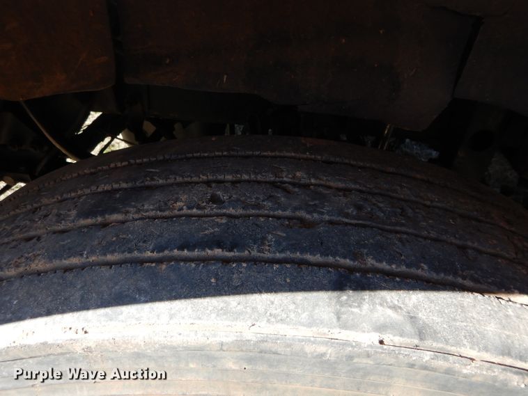 image for item GE9091 2006 Kenworth T800 semi truck