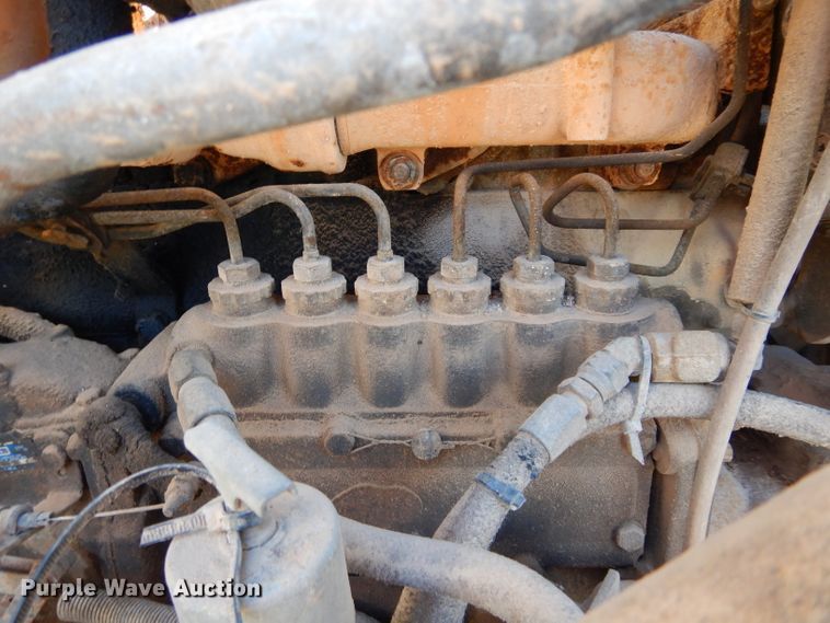 image for item GE9092 1989 Mack R688ST semi truck