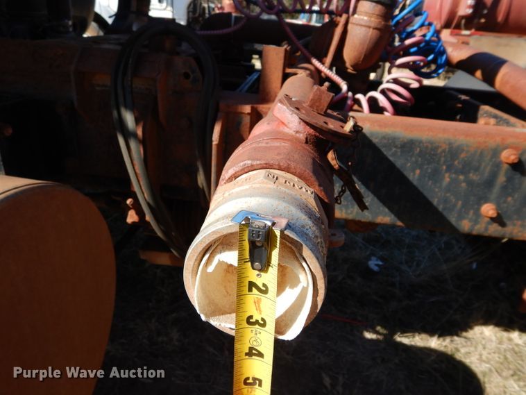 image for item GE9092 1989 Mack R688ST semi truck