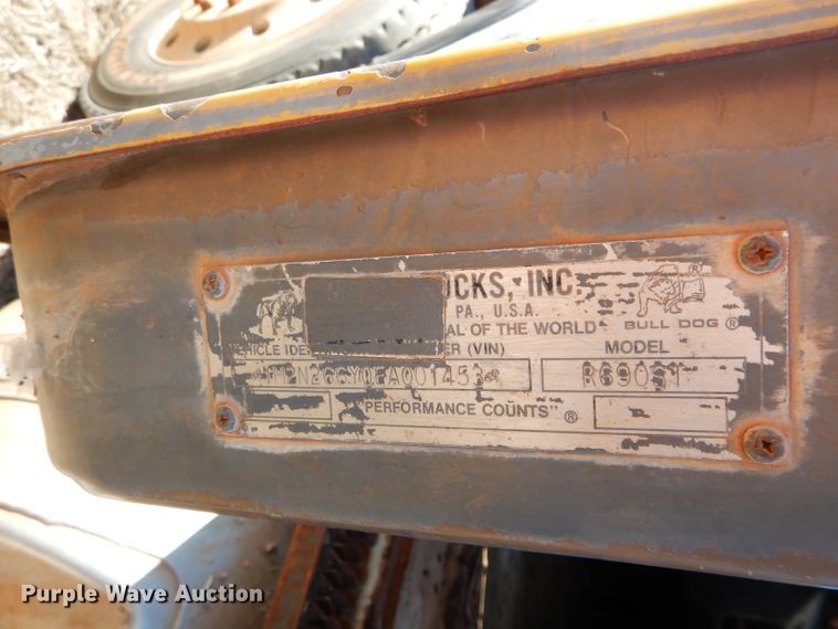 image for item GE9092 1989 Mack R688ST semi truck