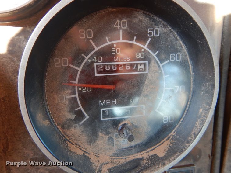 image for item GE9093 1992 Kenworth T800 semi truck