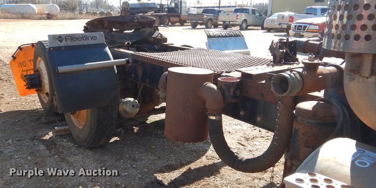 image for item GE9093 1992 Kenworth T800 semi truck