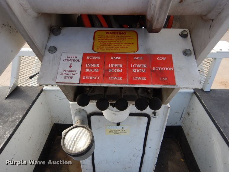 image for item GE9103 2009 Dodge Ram 5500 bucket truck