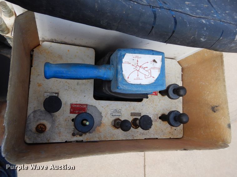 image for item GE9103 2009 Dodge Ram 5500 bucket truck