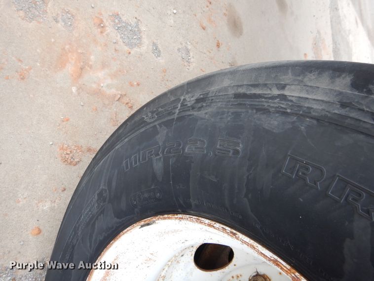 image for item GE9119 1982 Trailmobile F15S-420I tank trailer