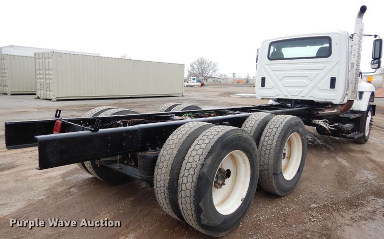 image for item GE9120 2009 International WorkStar 7500 truck cab and chassis