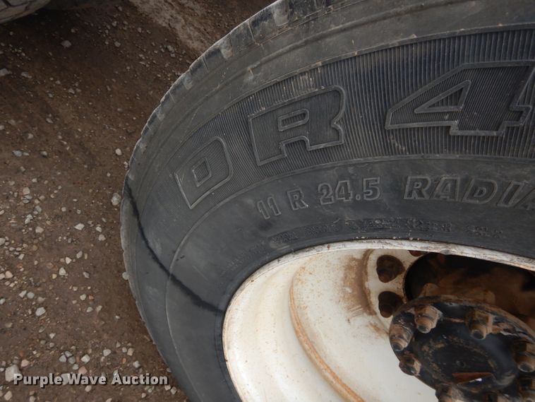 image for item GE9120 2009 International WorkStar 7500 truck cab and chassis