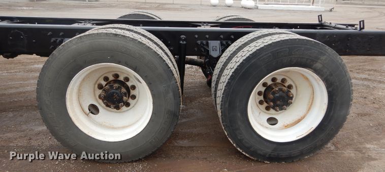 image for item GE9120 2009 International WorkStar 7500 truck cab and chassis