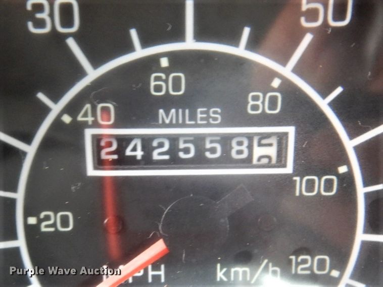 image for item GF9038 2007 Kenworth T300 truck cab and chassis