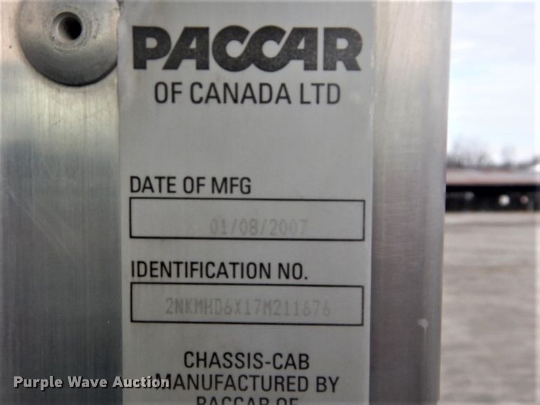 image for item GF9038 2007 Kenworth T300 truck cab and chassis