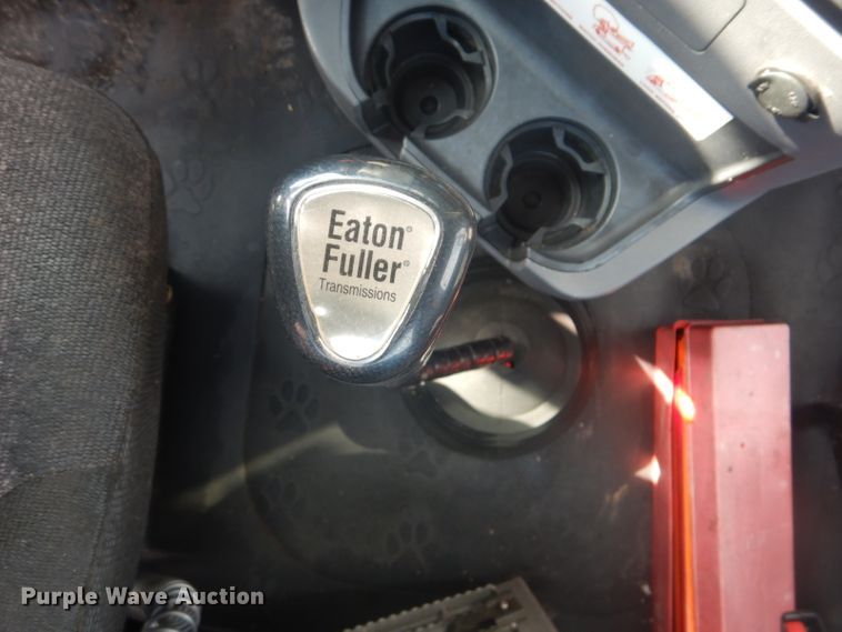 image for item GF9039 2012 Mack CXU semi truck