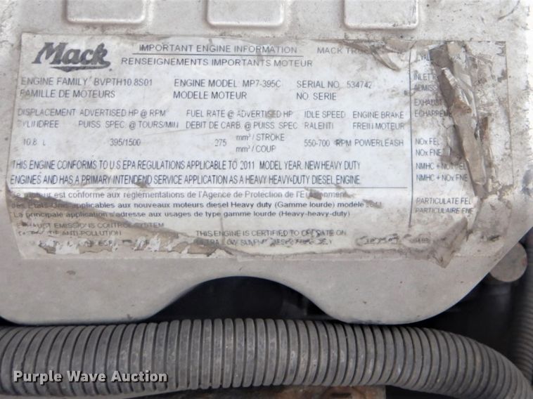 image for item GF9039 2012 Mack CXU semi truck