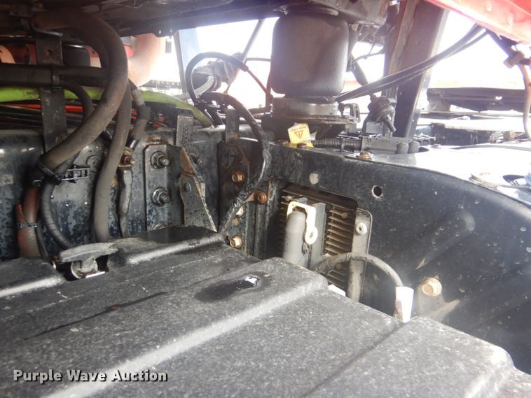 image for item GF9039 2012 Mack CXU semi truck