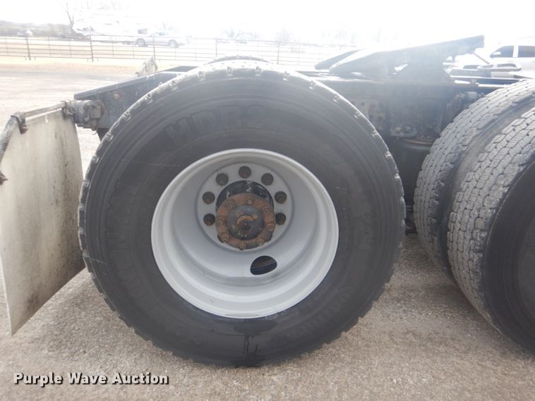 image for item GF9039 2012 Mack CXU semi truck