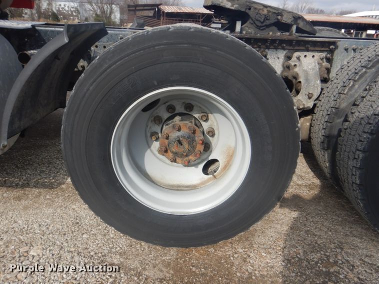 image for item GF9039 2012 Mack CXU semi truck