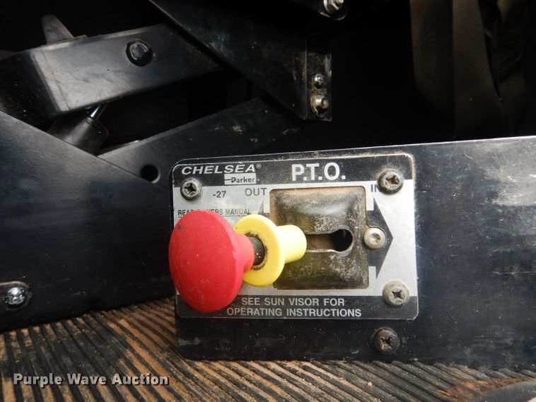 image for item GF9040 2011 Kenworth W900 semi truck