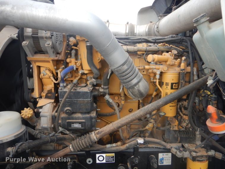 image for item GF9040 2011 Kenworth W900 semi truck