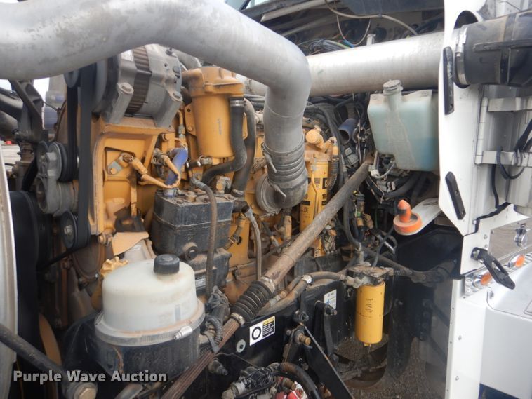 image for item GF9040 2011 Kenworth W900 semi truck