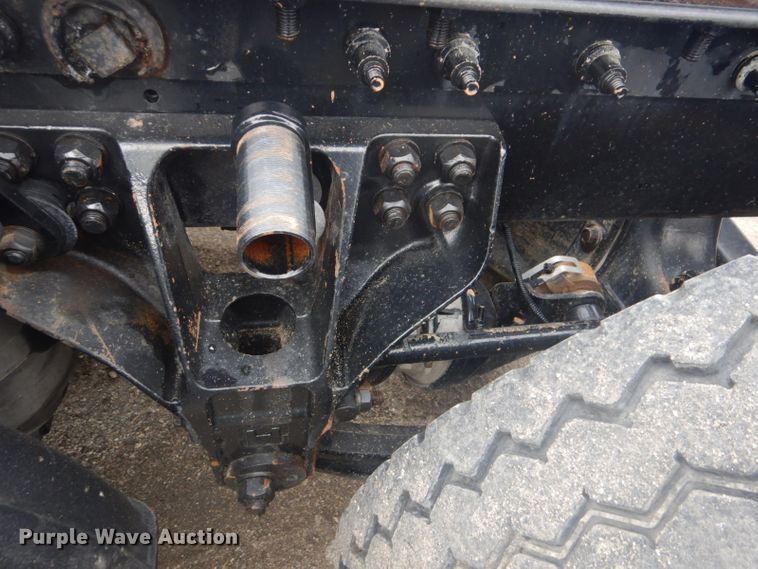 image for item GF9040 2011 Kenworth W900 semi truck