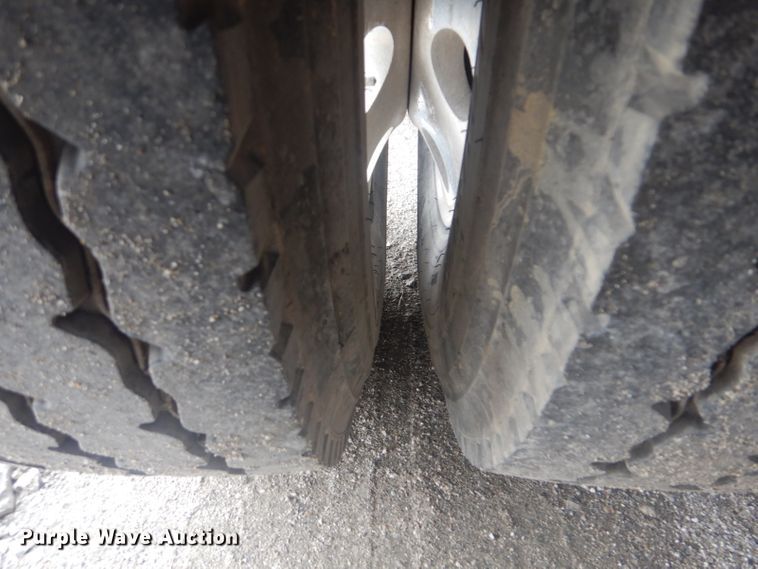 image for item GF9040 2011 Kenworth W900 semi truck