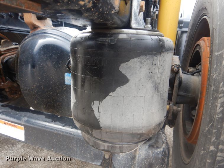 image for item GF9040 2011 Kenworth W900 semi truck