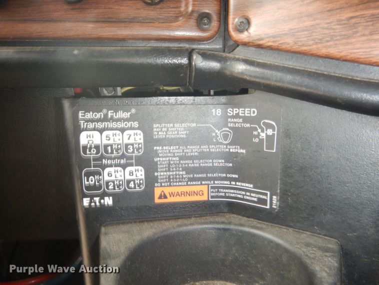 image for item GF9042 2003 Freightliner FLD dump truck