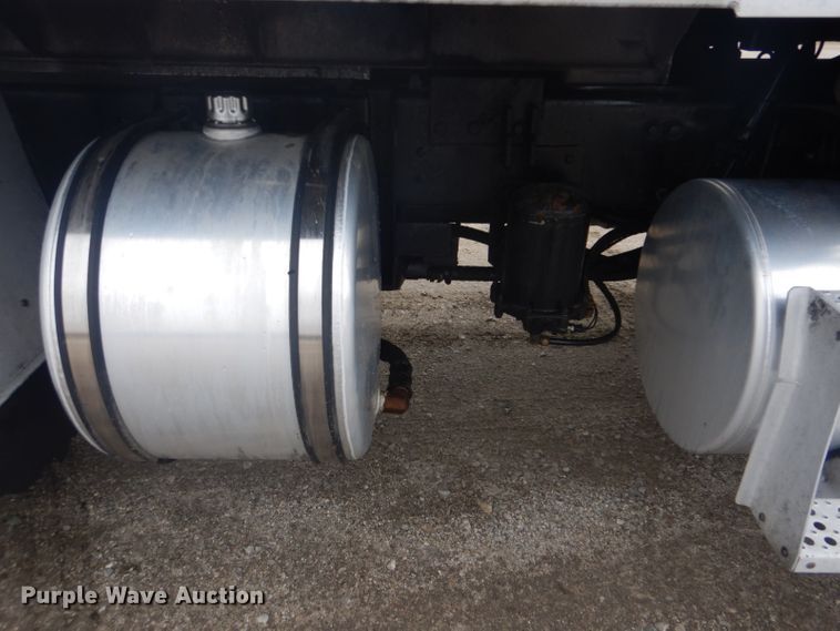 image for item GF9042 2003 Freightliner FLD dump truck