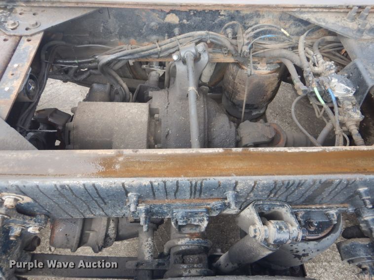 image for item GF9042 2003 Freightliner FLD dump truck