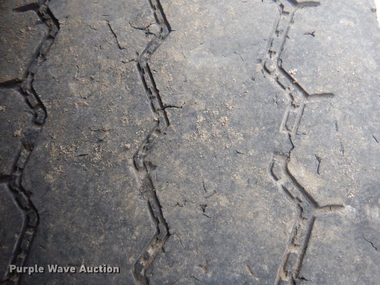 image for item GF9042 2003 Freightliner FLD dump truck