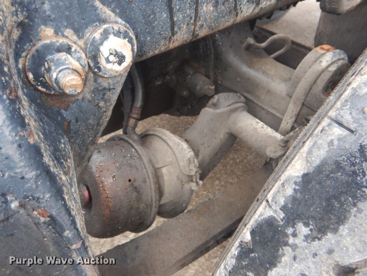 image for item GF9042 2003 Freightliner FLD dump truck