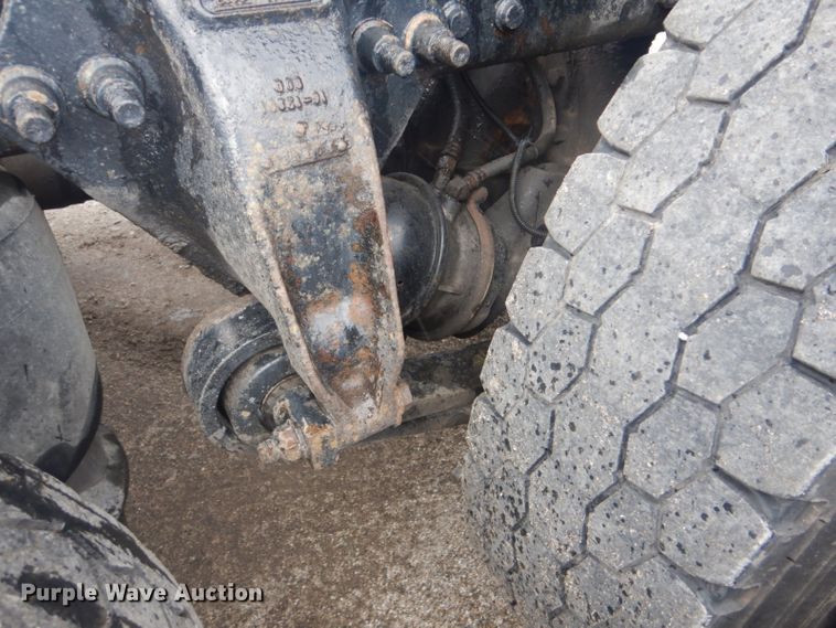 image for item GF9042 2003 Freightliner FLD dump truck