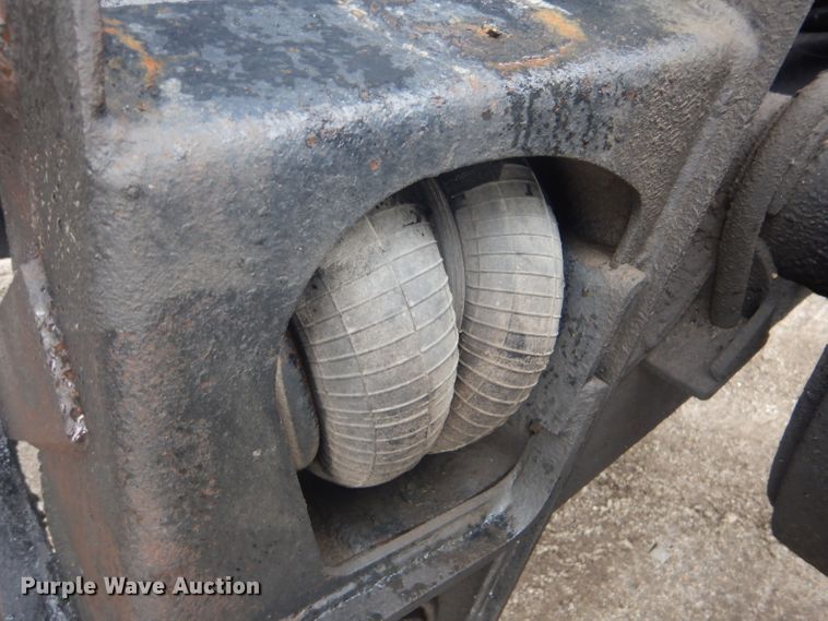 image for item GF9042 2003 Freightliner FLD dump truck