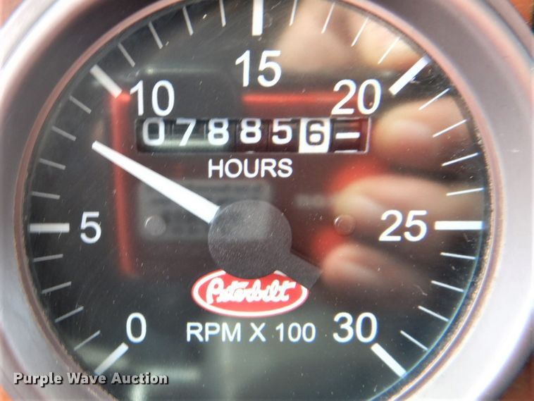 image for item GF9044 2009 Peterbilt 355 winch truck