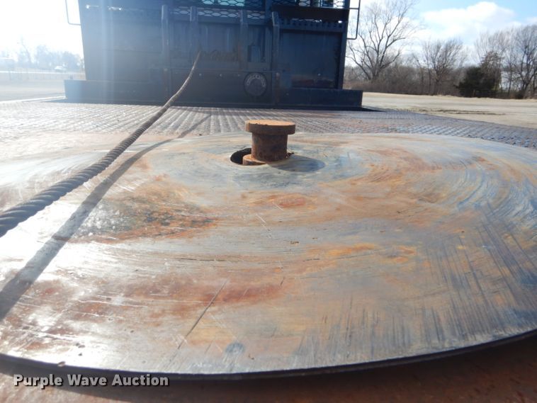 image for item GF9044 2009 Peterbilt 355 winch truck