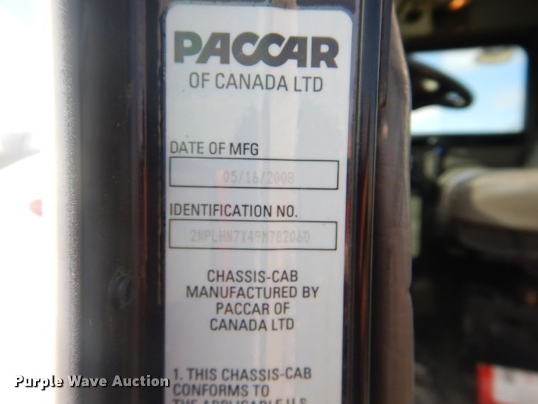 image for item GF9044 2009 Peterbilt 355 winch truck