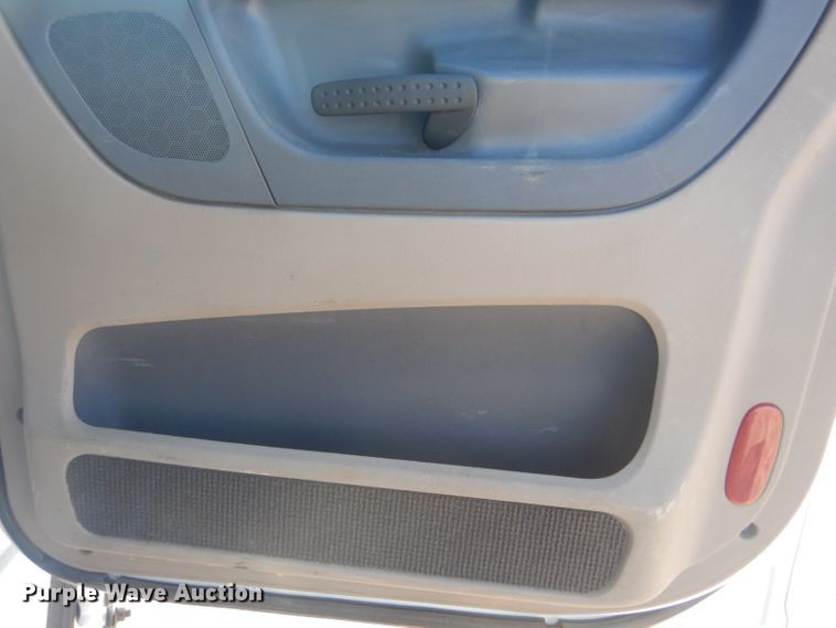 image for item GF9047 2013 Freightliner Cascadia semi truck