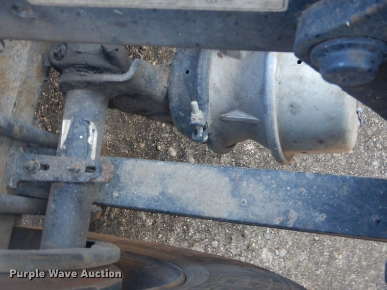 image for item GF9047 2013 Freightliner Cascadia semi truck