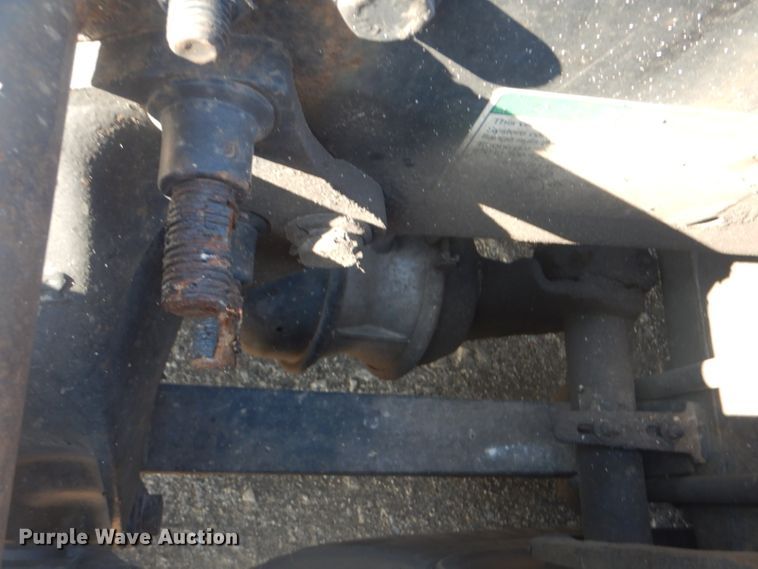 image for item GF9047 2013 Freightliner Cascadia semi truck