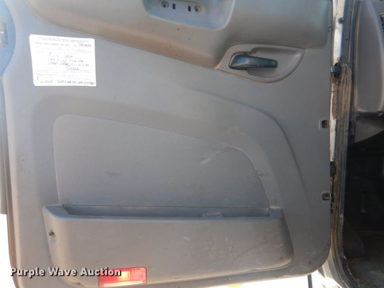 image for item GF9050 2010 Peterbilt 337 tank truck